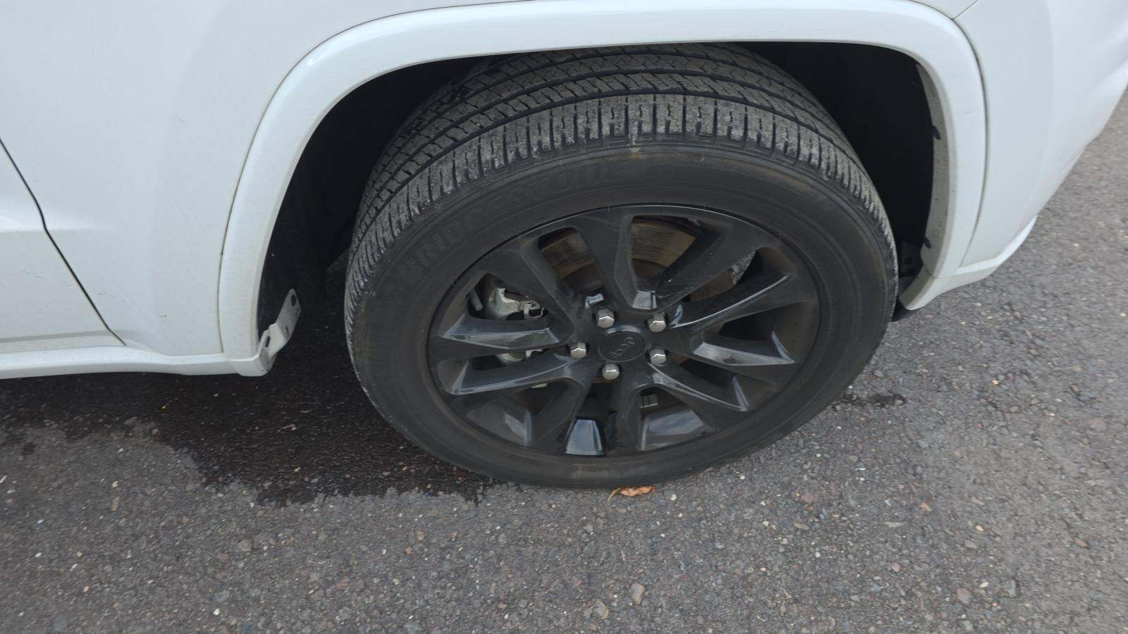 2022 Jeep Grand Cherokee Laredo X AWD