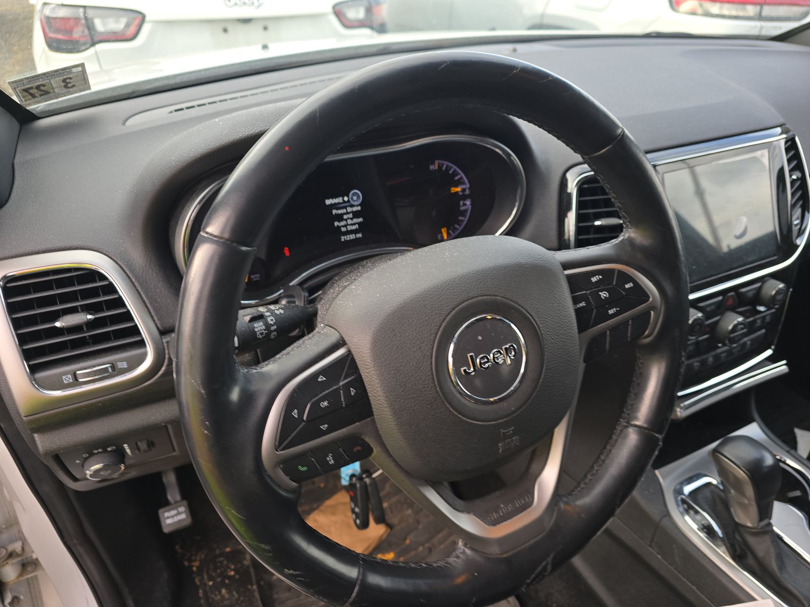 2022 Jeep Grand Cherokee Laredo X AWD