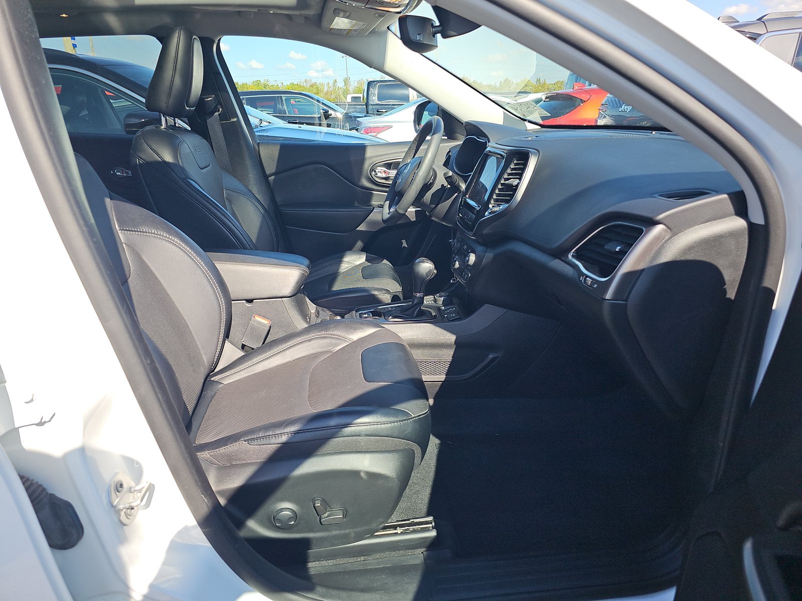 2022 Jeep Cherokee Limited AWD