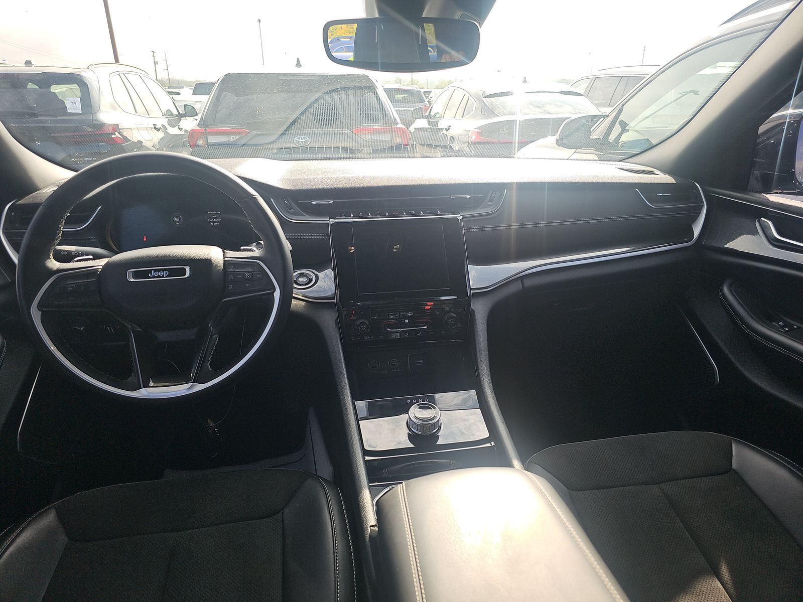 2022 Jeep Grand Cherokee Altitude AWD