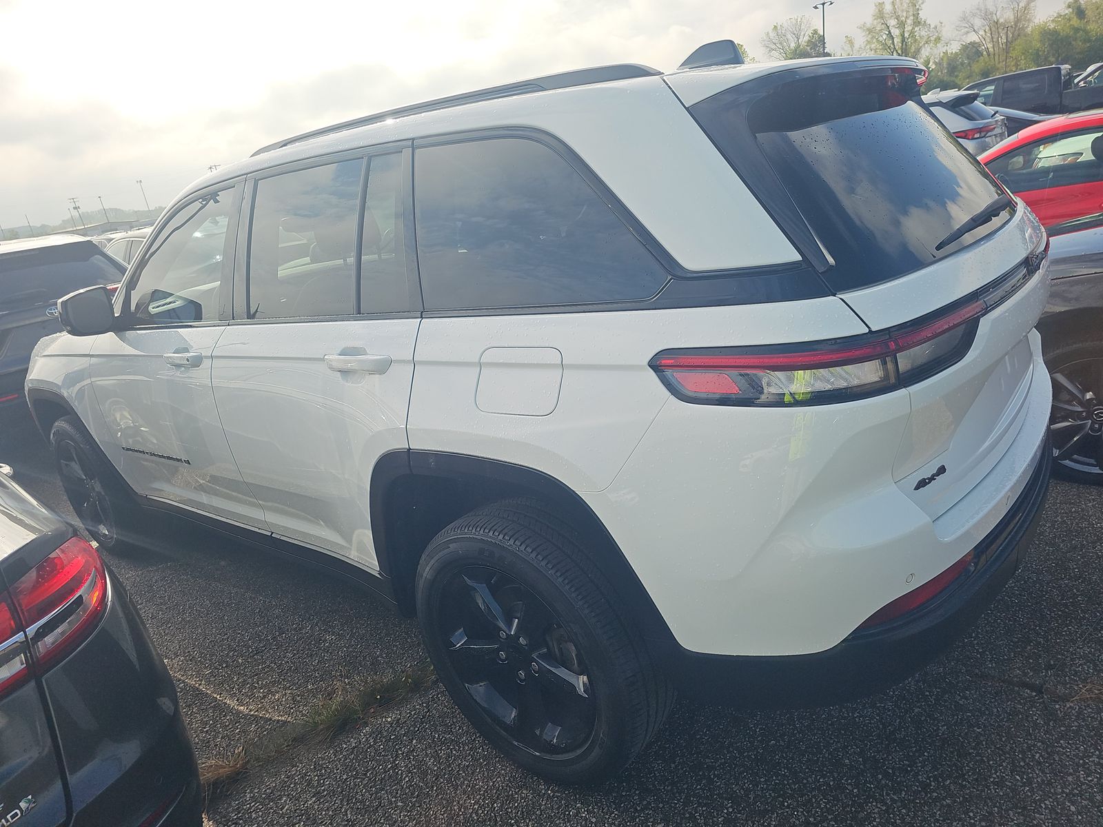2022 Jeep Grand Cherokee Altitude AWD