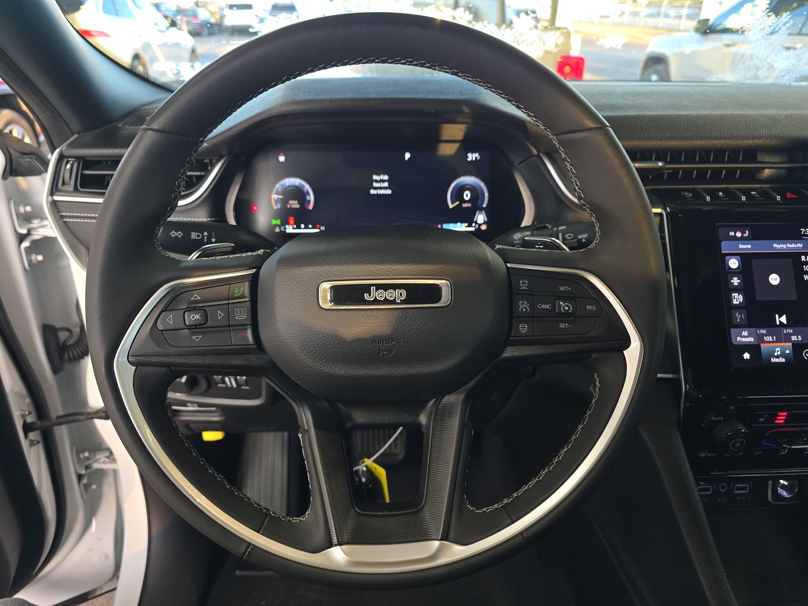 2023 Jeep Grand Cherokee Altitude AWD