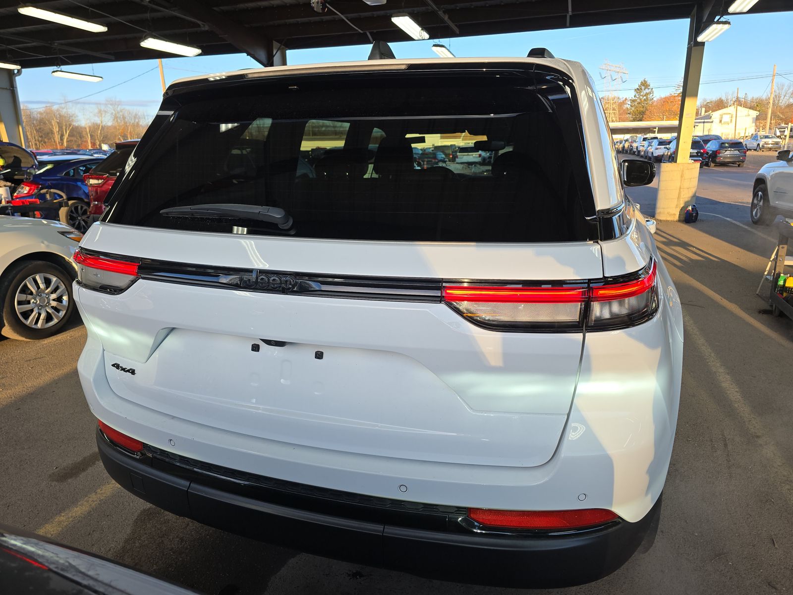 2023 Jeep Grand Cherokee Altitude AWD