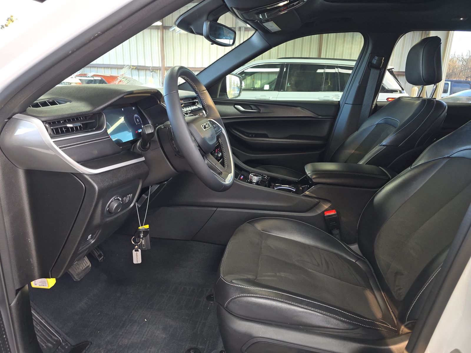 2023 Jeep Grand Cherokee Altitude AWD