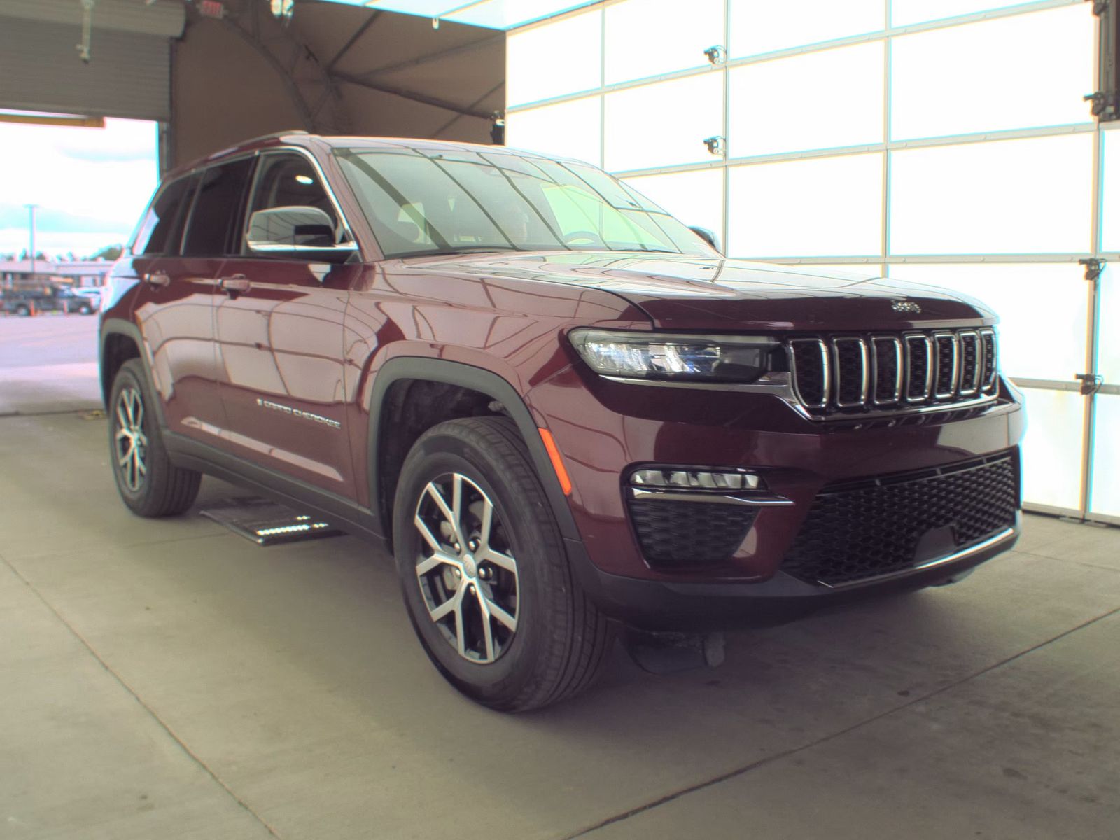 2023 Jeep Grand Cherokee Limited AWD