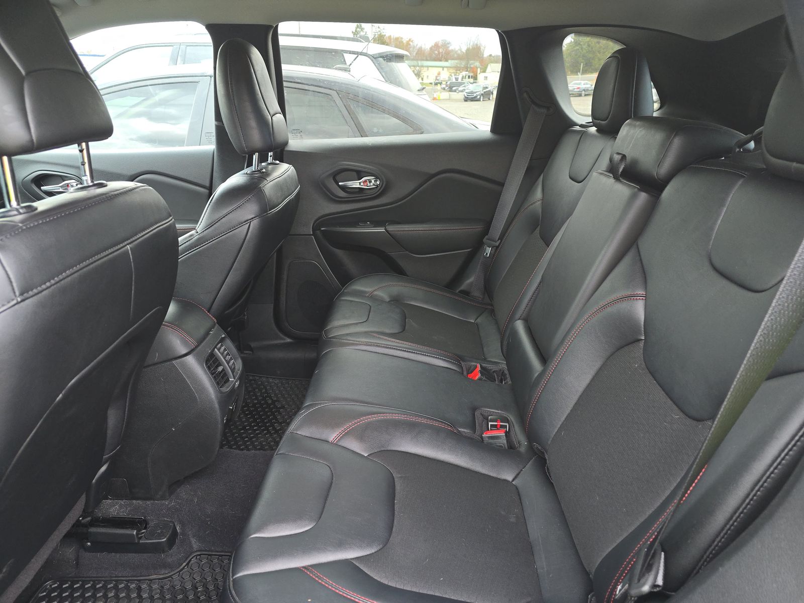 2022 Jeep Cherokee Trailhawk AWD