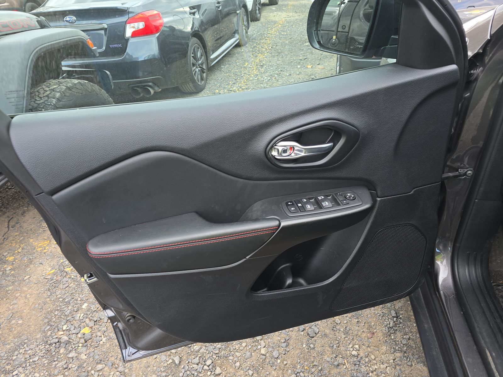 2022 Jeep Cherokee Trailhawk AWD