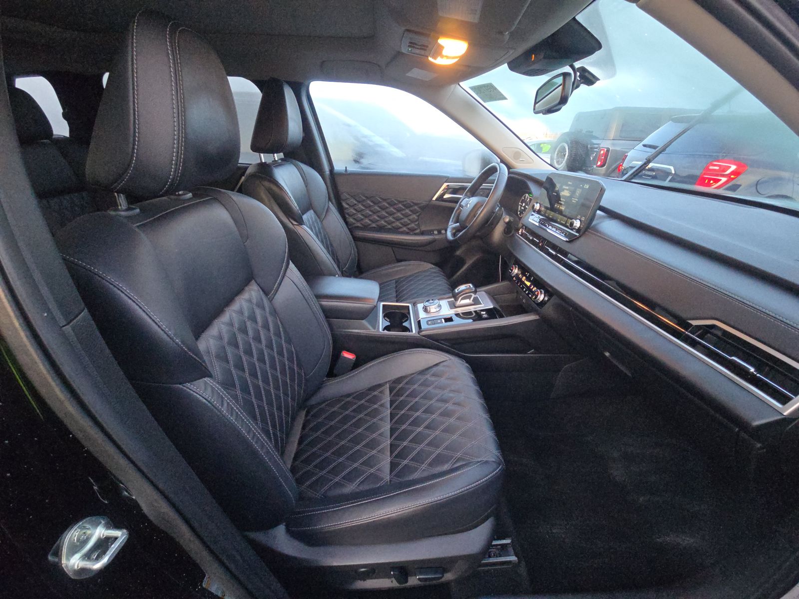 2024 Mitsubishi Outlander PHEV SEL Black Edition AWD