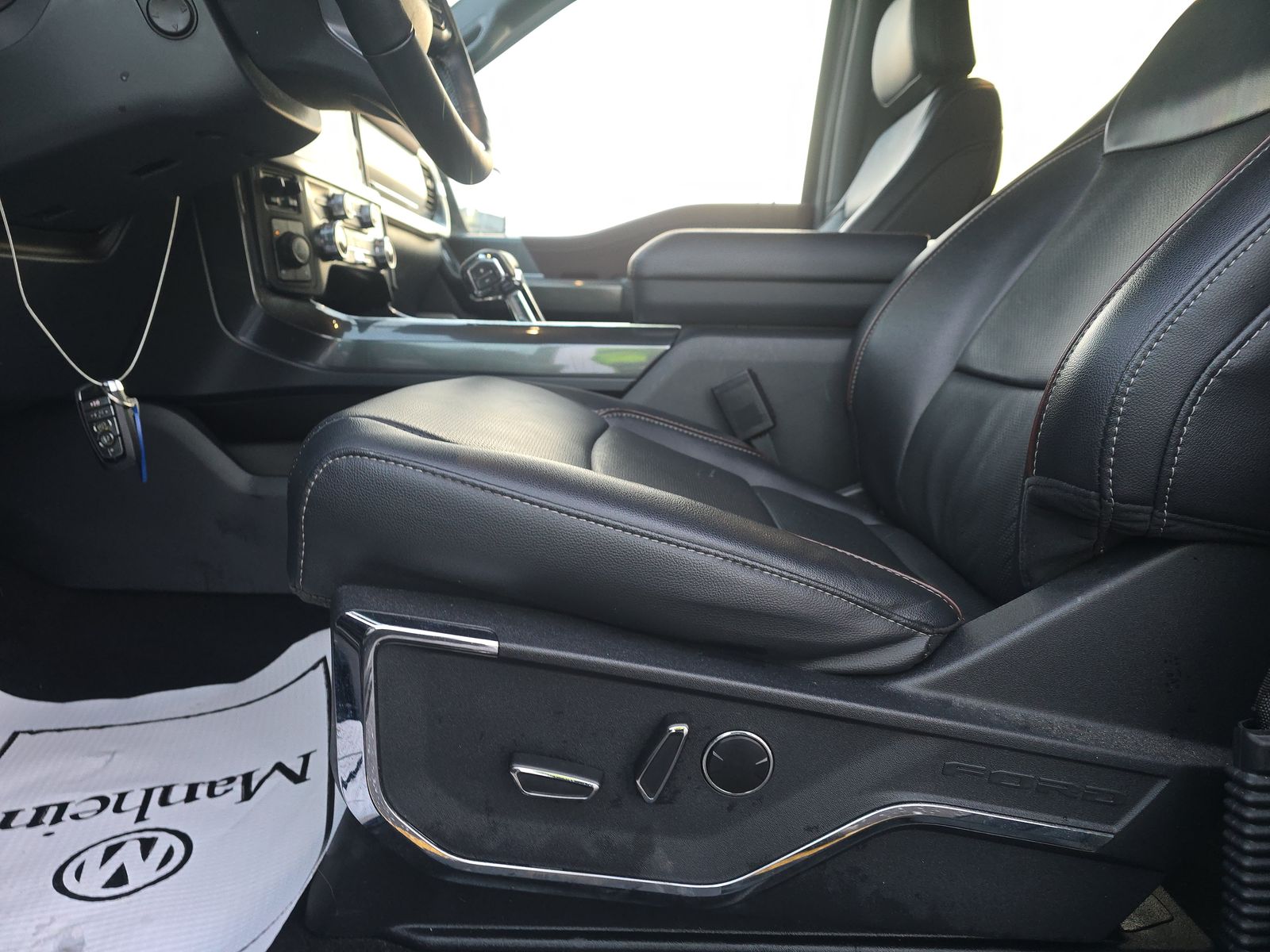 2023 Ford F-150 Hybrid Lariat AWD