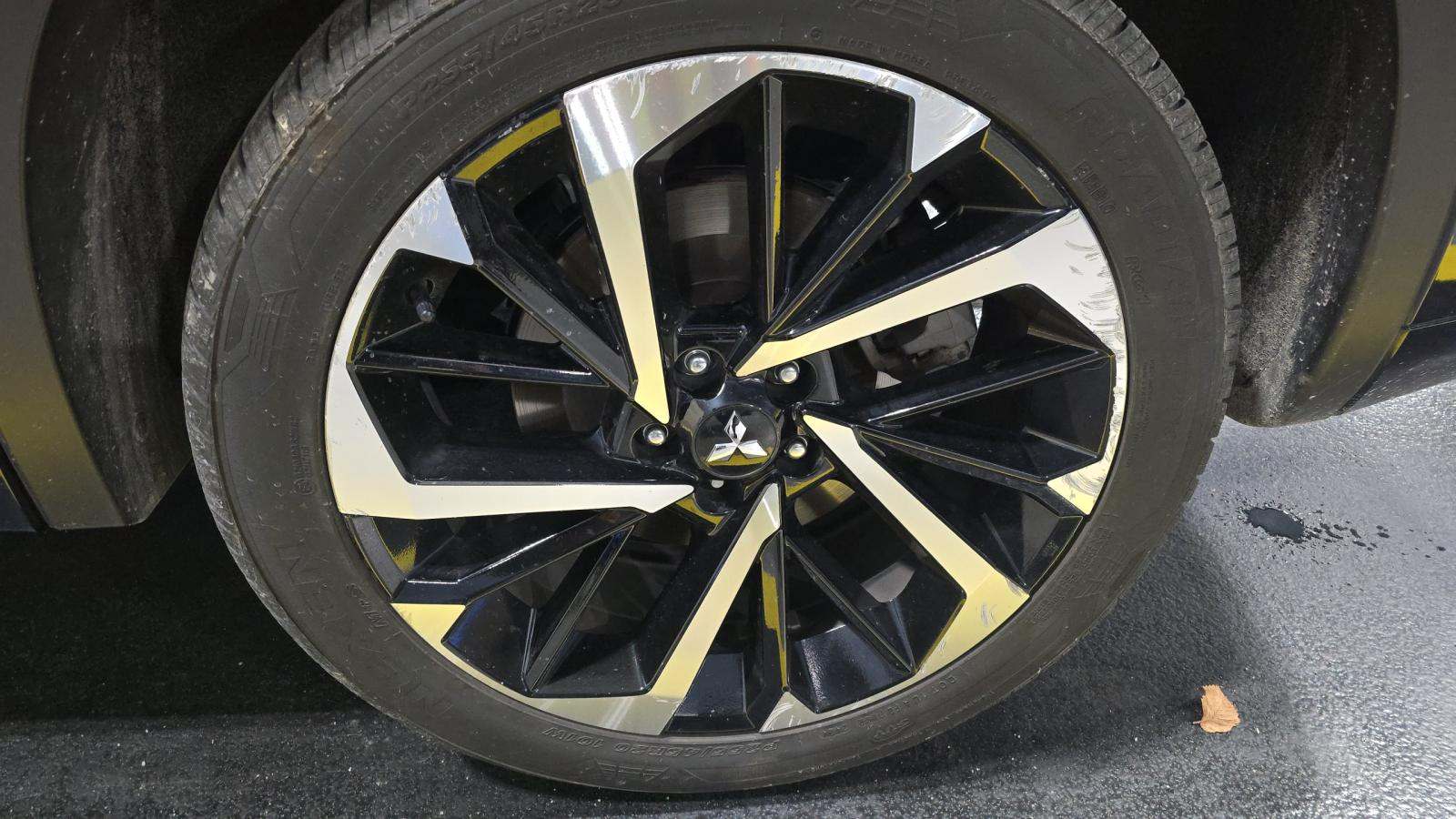 2024 Mitsubishi Outlander SEL FWD