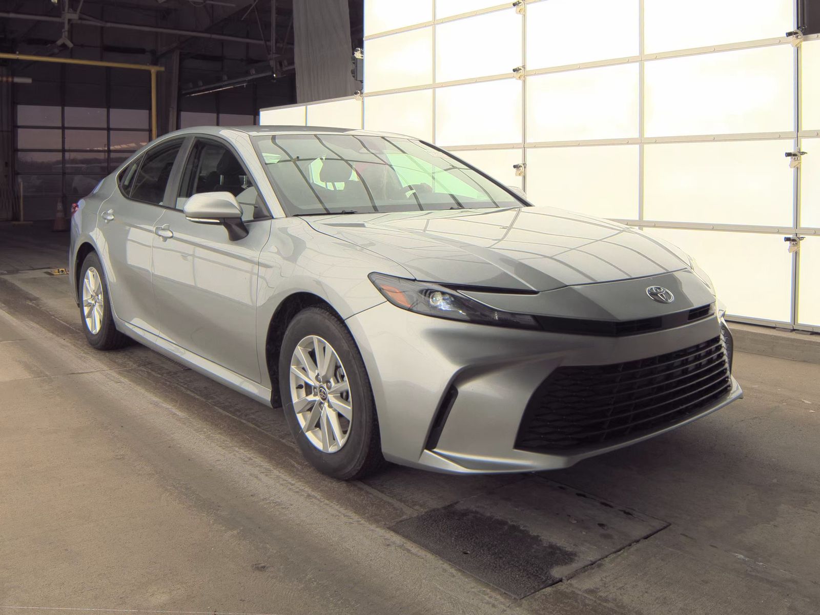 2025 Toyota Camry LE FWD