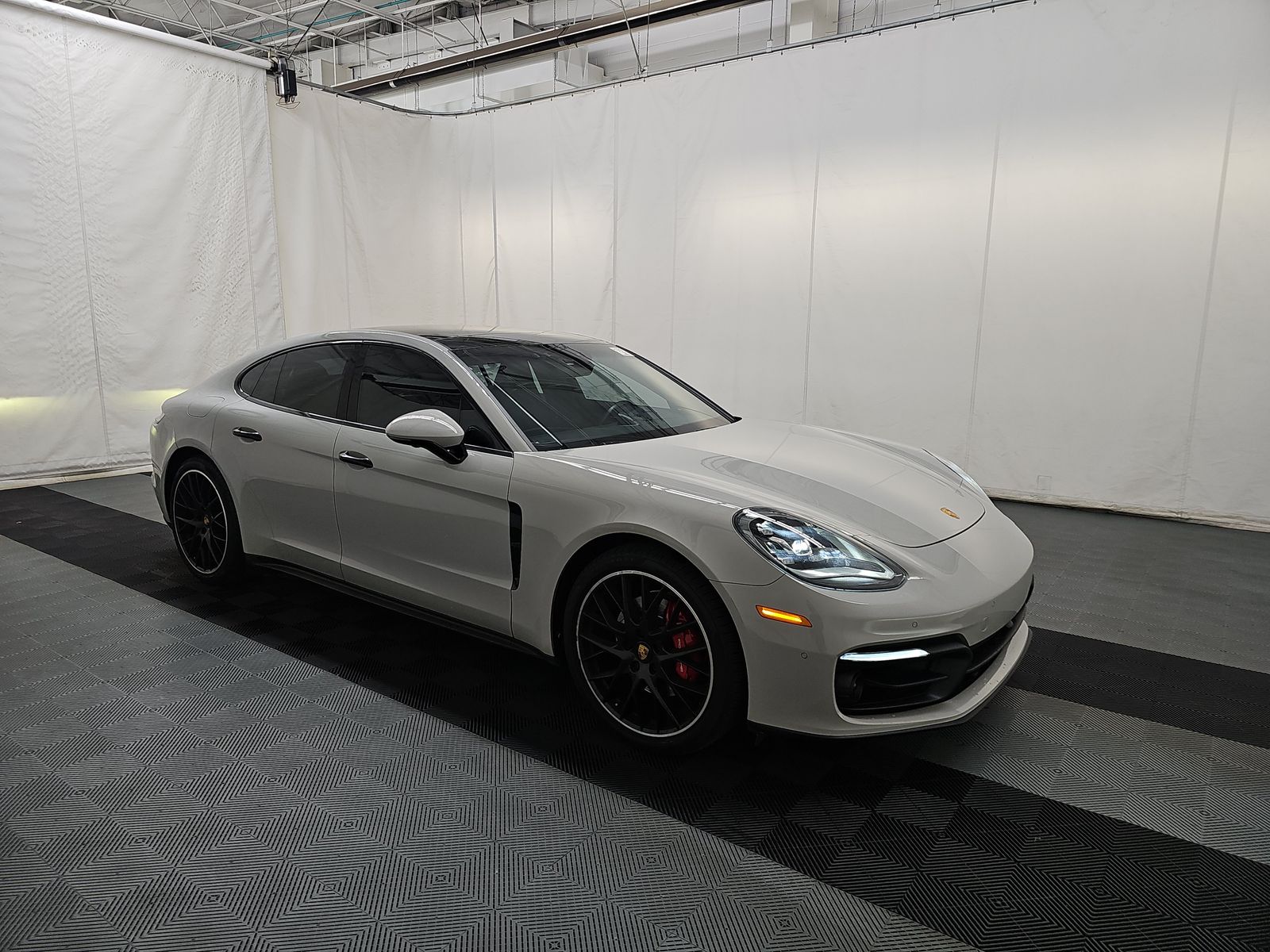 2023 Porsche Panamera 4S AWD