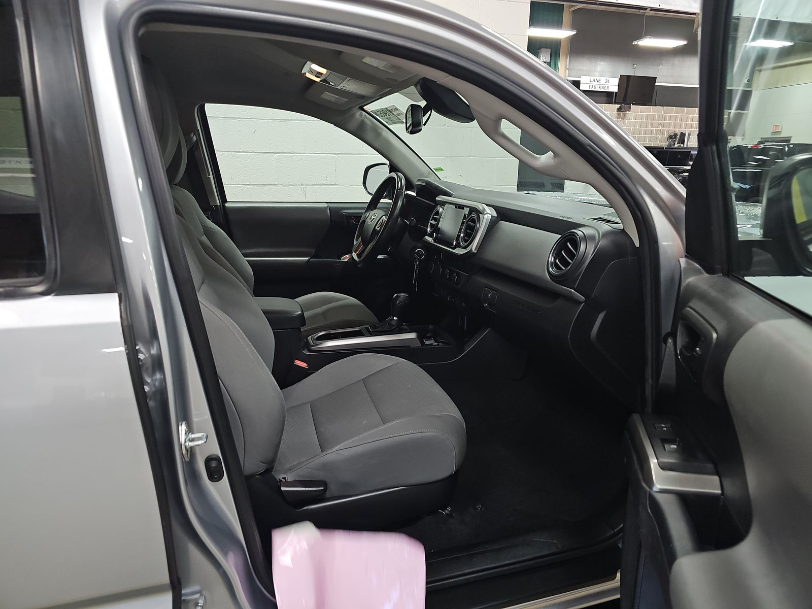 2022 Toyota Tacoma SR5 AWD