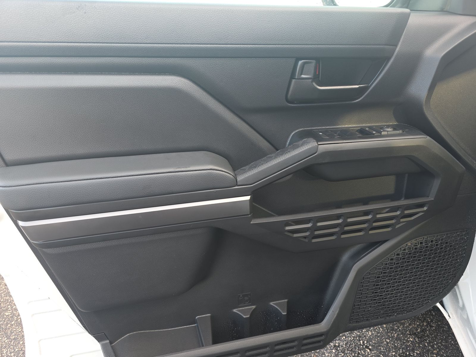 2025 Toyota Tacoma SR5 RWD