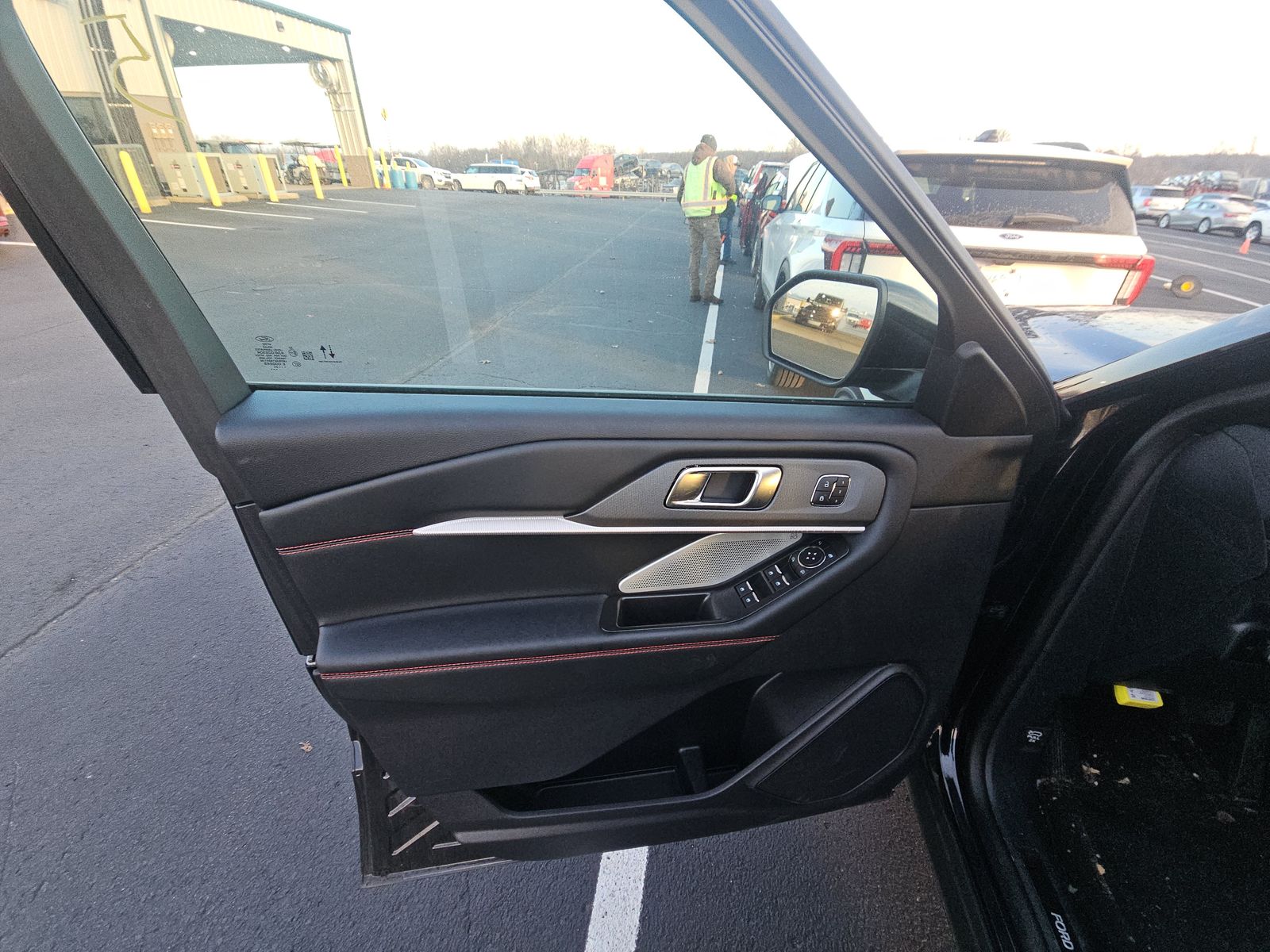 2025 Ford Explorer ST AWD