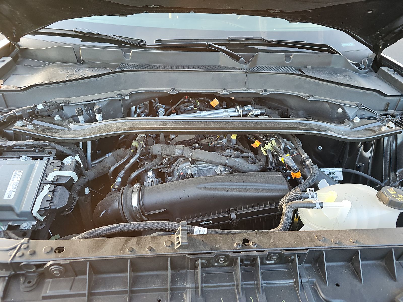 2025 Ford Explorer ST-Line AWD