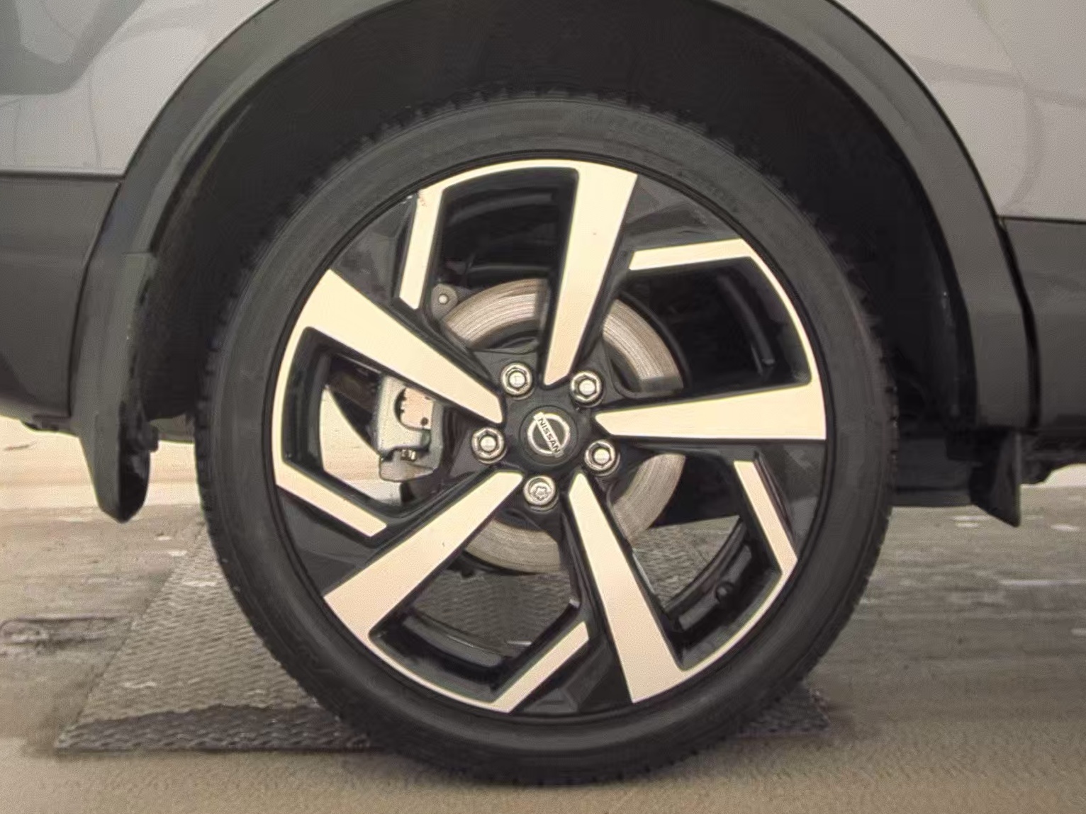 2022 Nissan Rogue Sport SL AWD