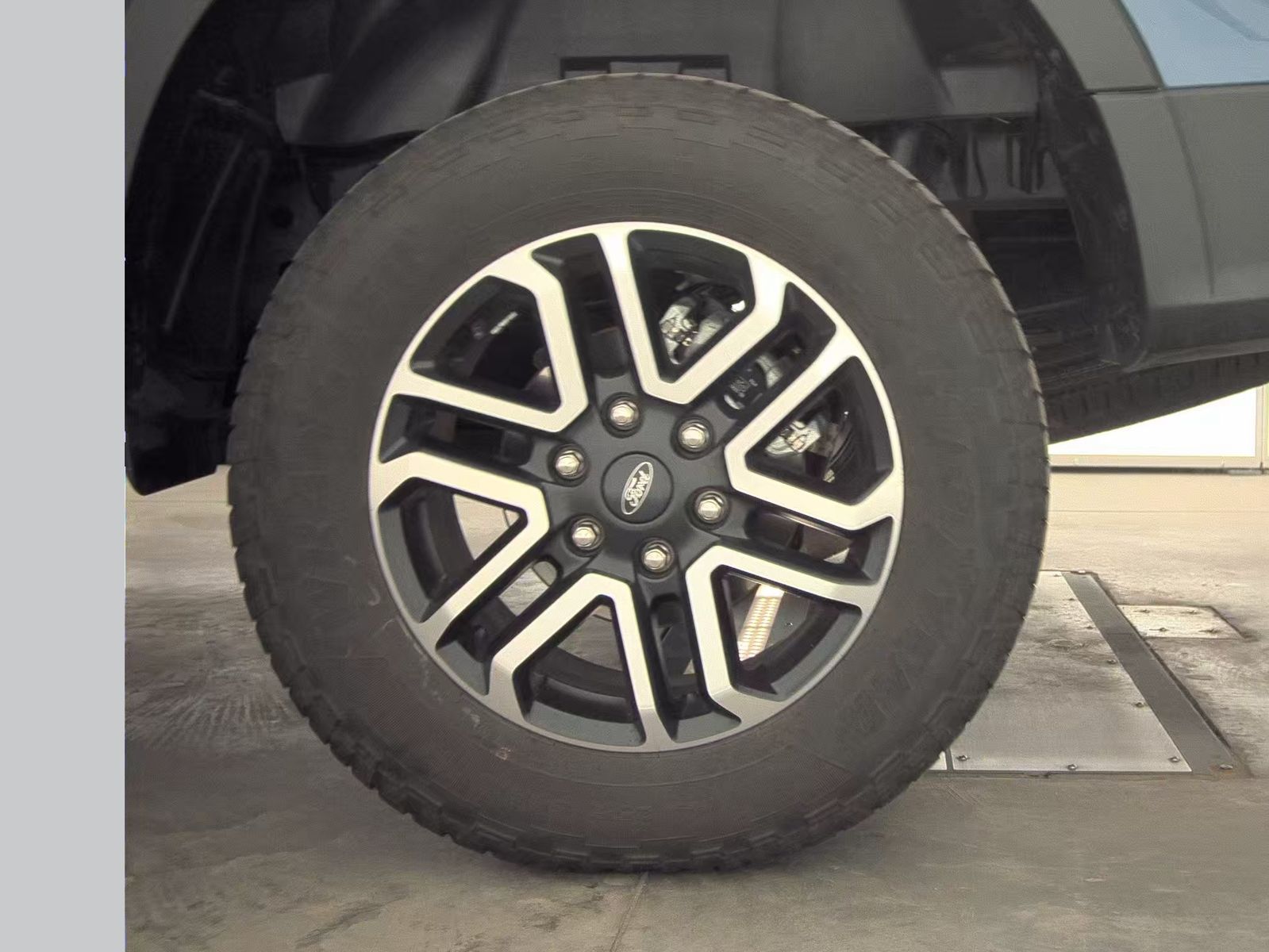 2025 Ford Ranger LARIAT AWD