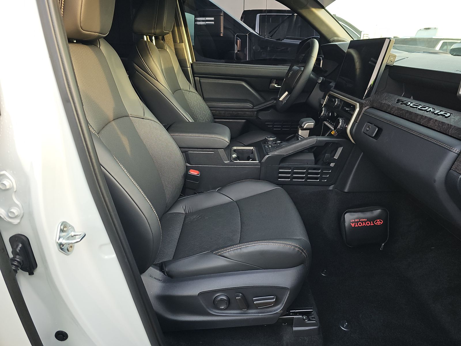 2025 Toyota Tacoma Limited AWD