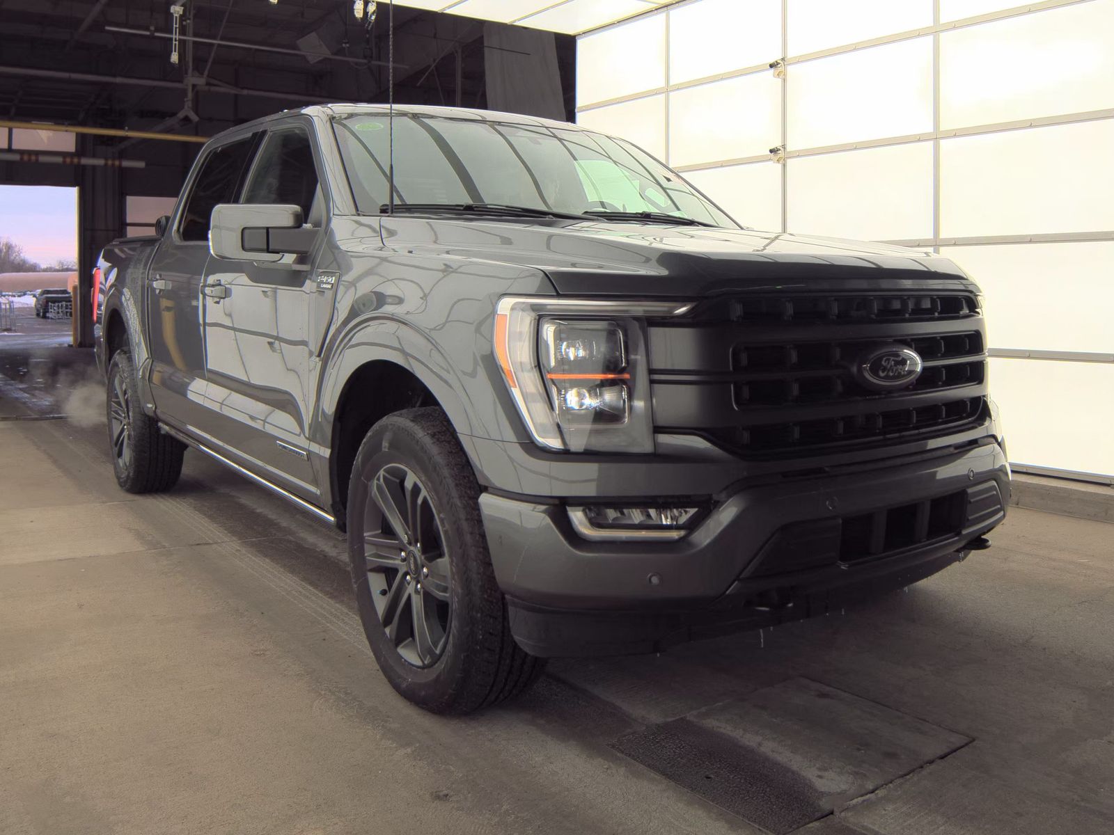 2023 Ford F-150 Hybrid Lariat AWD