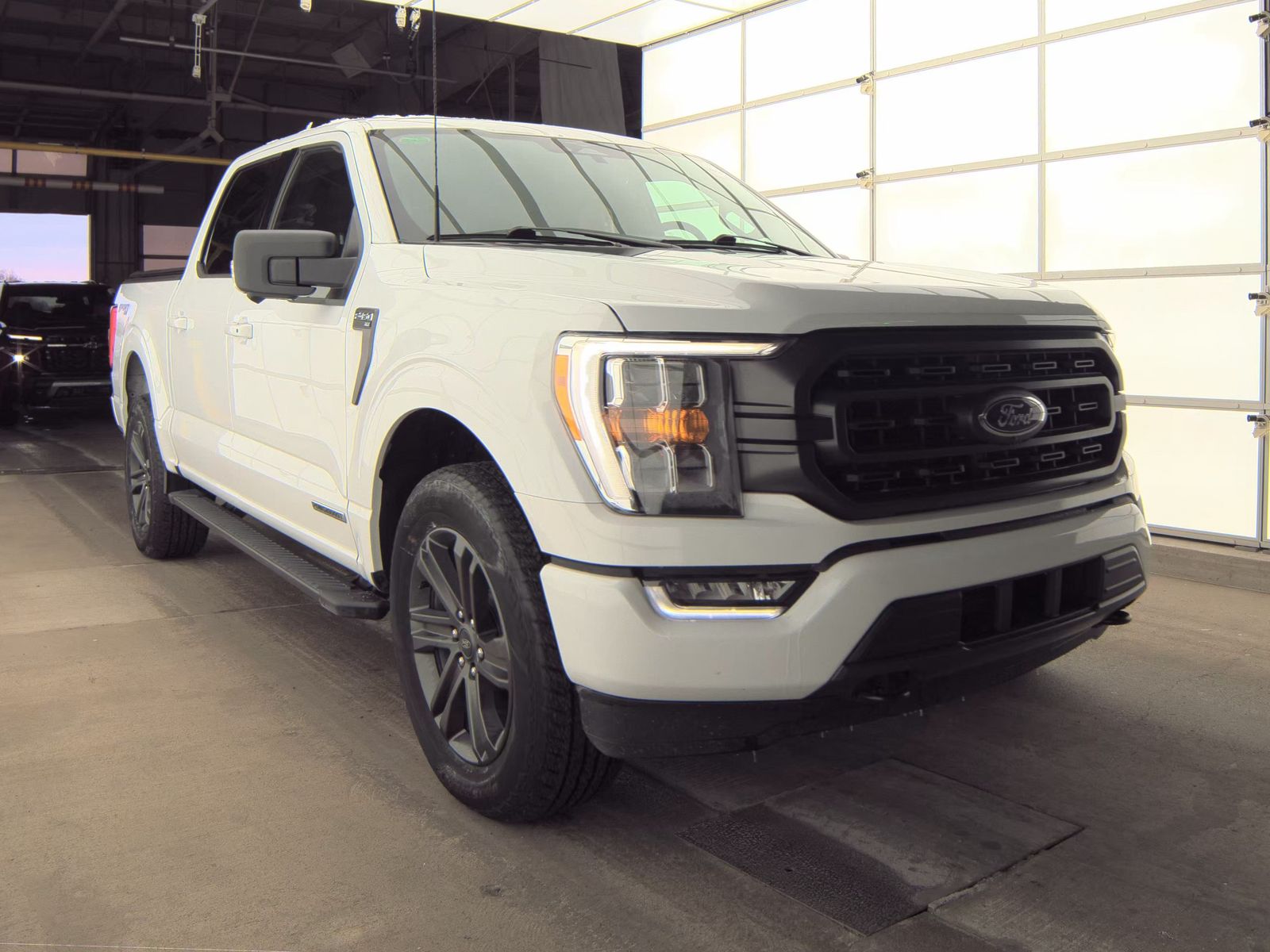 2023 Ford F-150 Hybrid XLT AWD