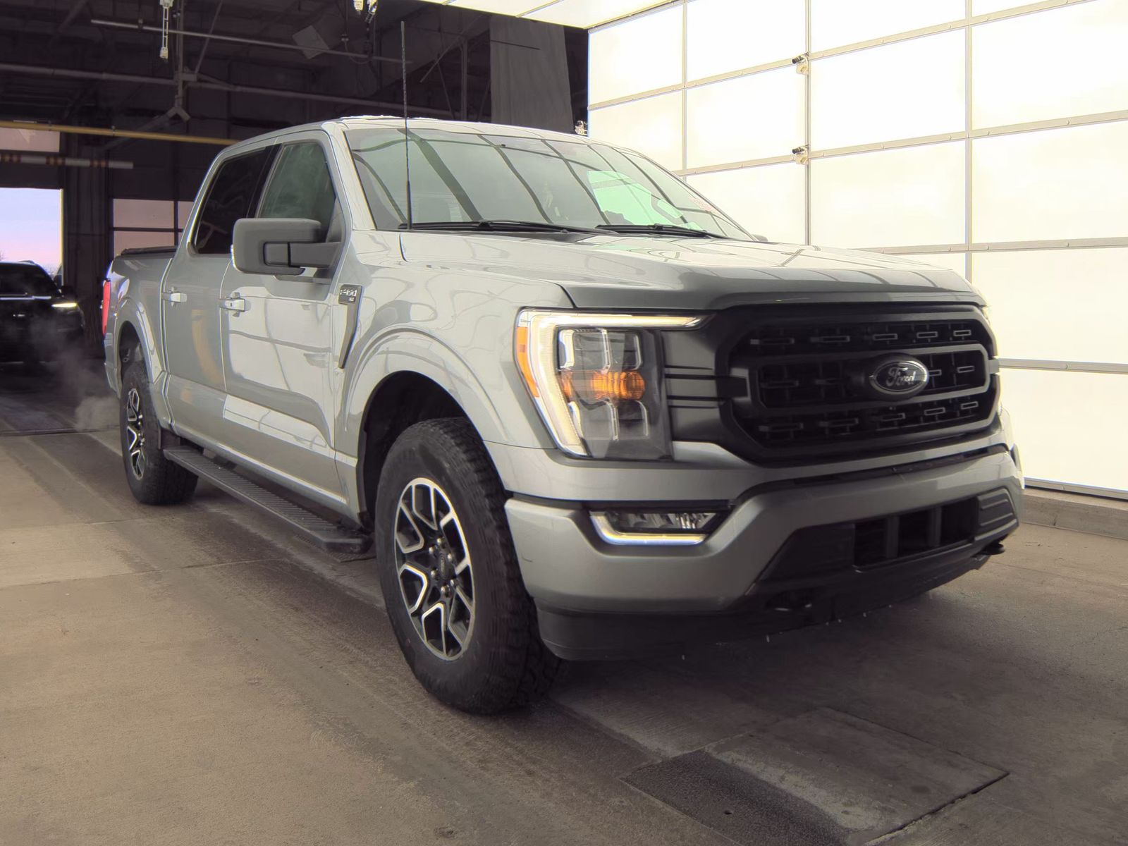2023 Ford F-150 XLT AWD