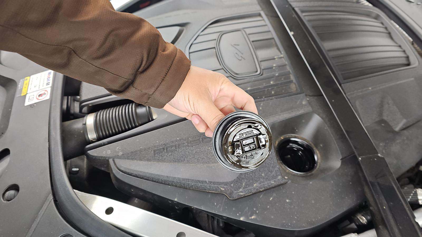 2023 Porsche Panamera 4 Platinum Edition AWD