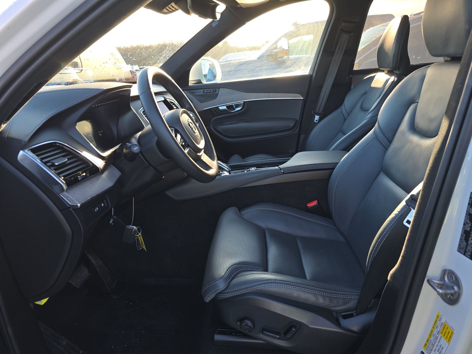 2024 Volvo XC90 Recharge T8 Ultimate AWD