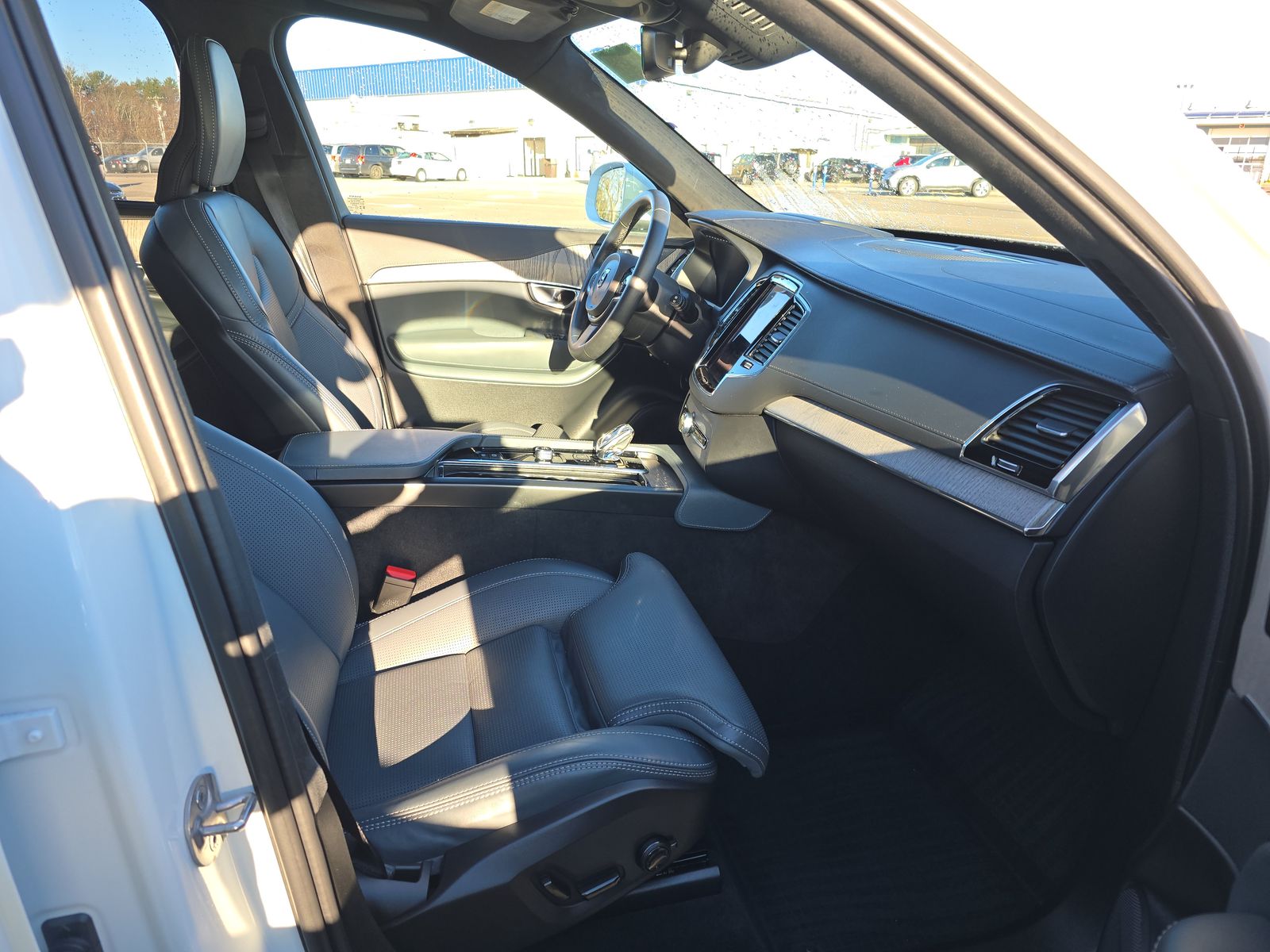 2024 Volvo XC90 Recharge T8 Ultimate AWD