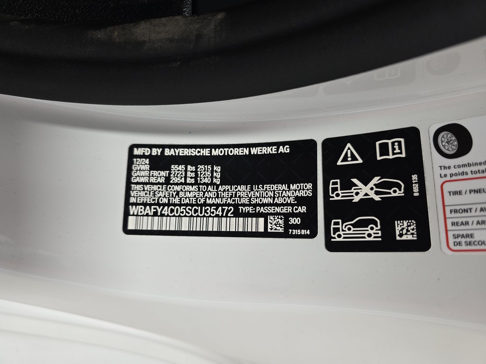 2025 BMW 8 Series M850i xDrive AWD