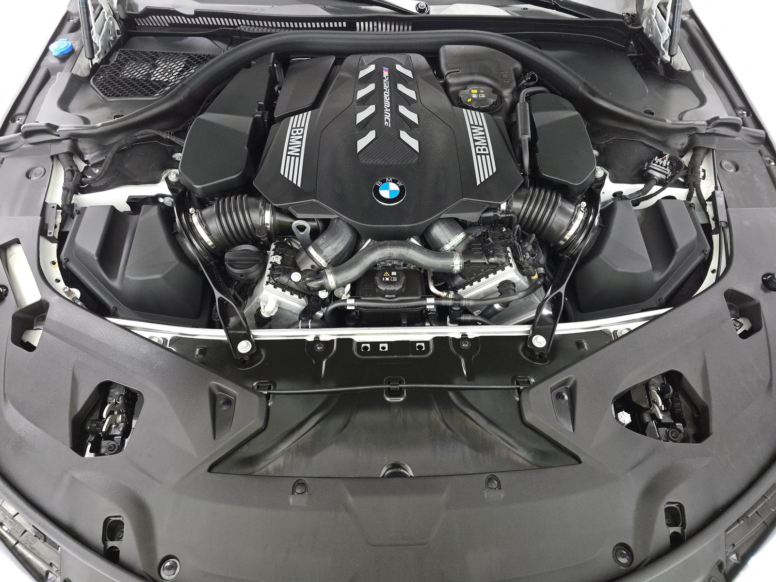 2025 BMW 8 Series M850i xDrive AWD