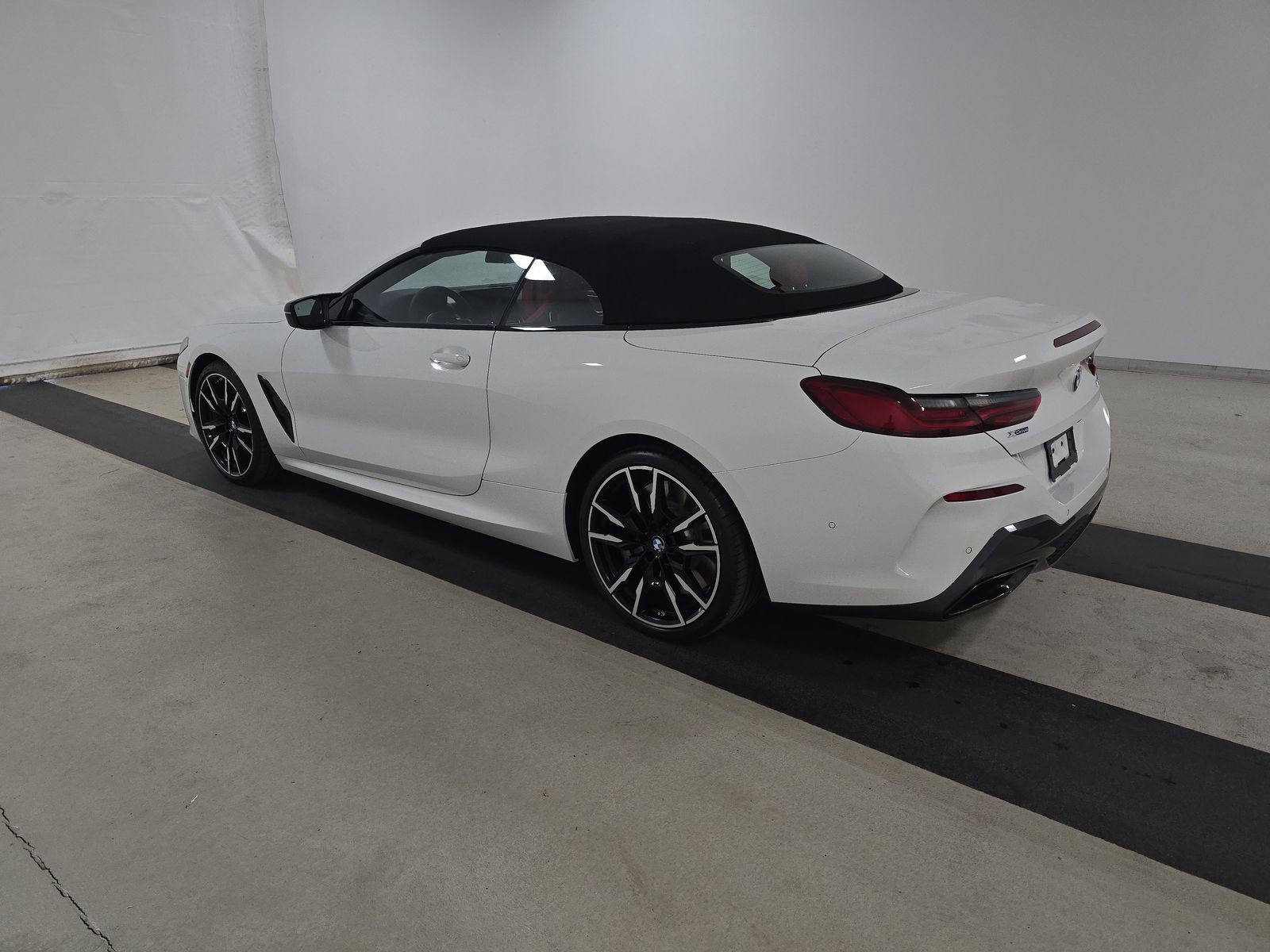 2025 BMW 8 Series M850i xDrive AWD