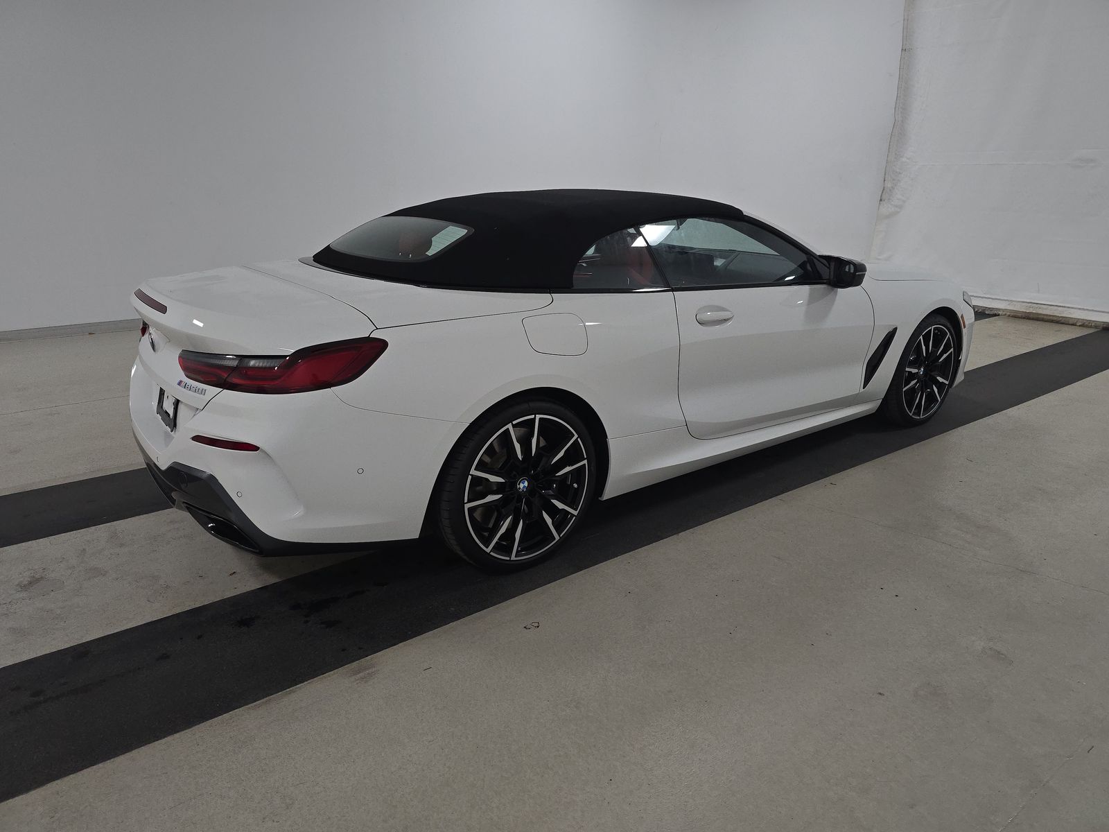 2025 BMW 8 Series M850i xDrive AWD