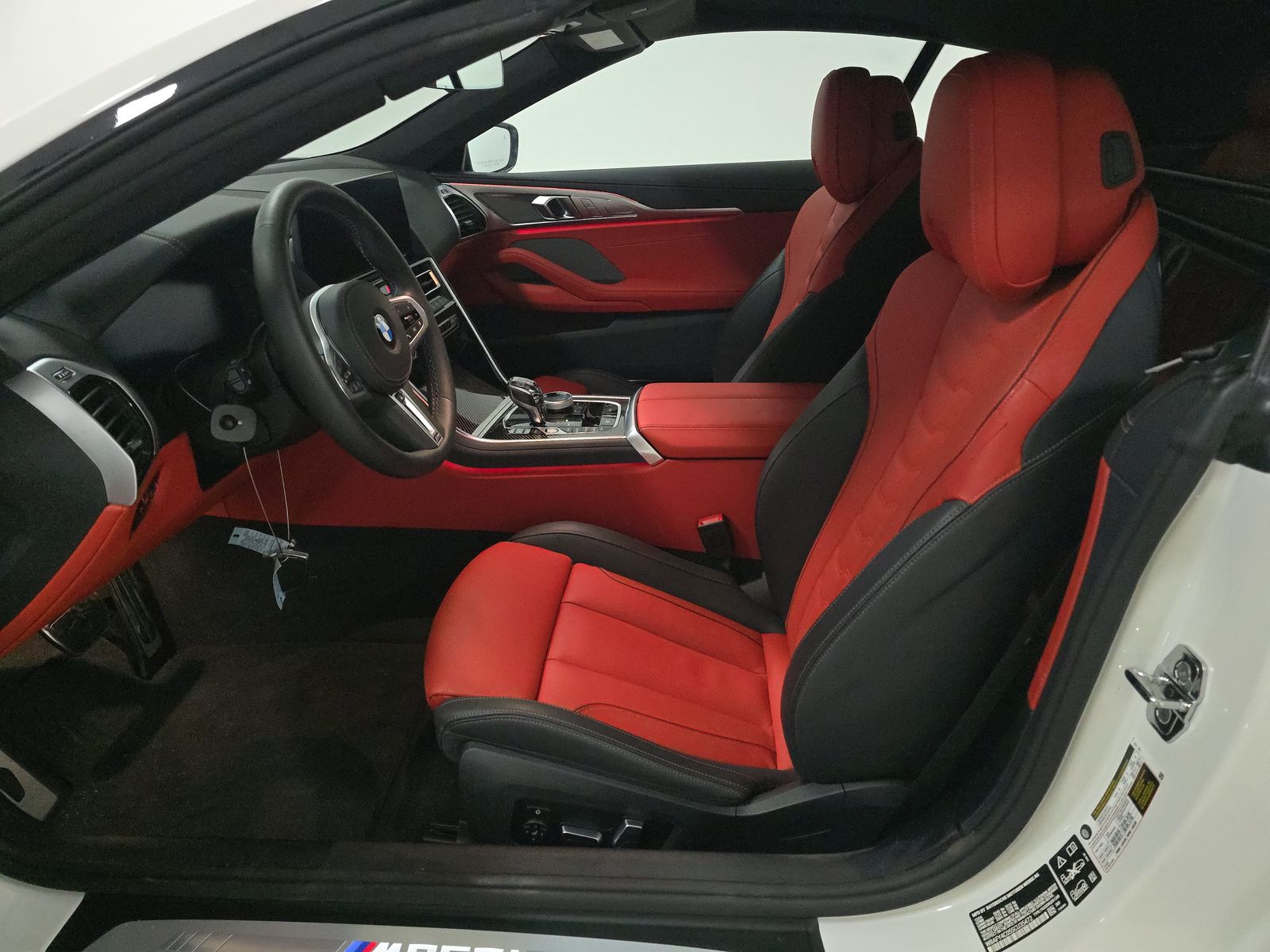 2025 BMW 8 Series M850i xDrive AWD