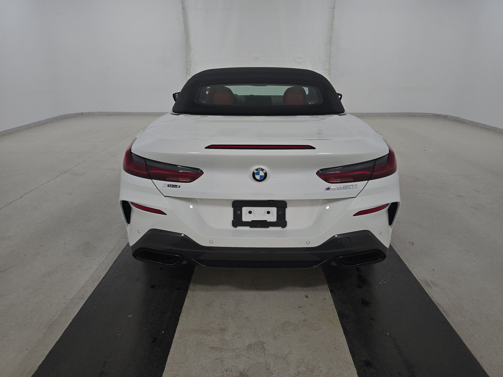 2025 BMW 8 Series M850i xDrive AWD