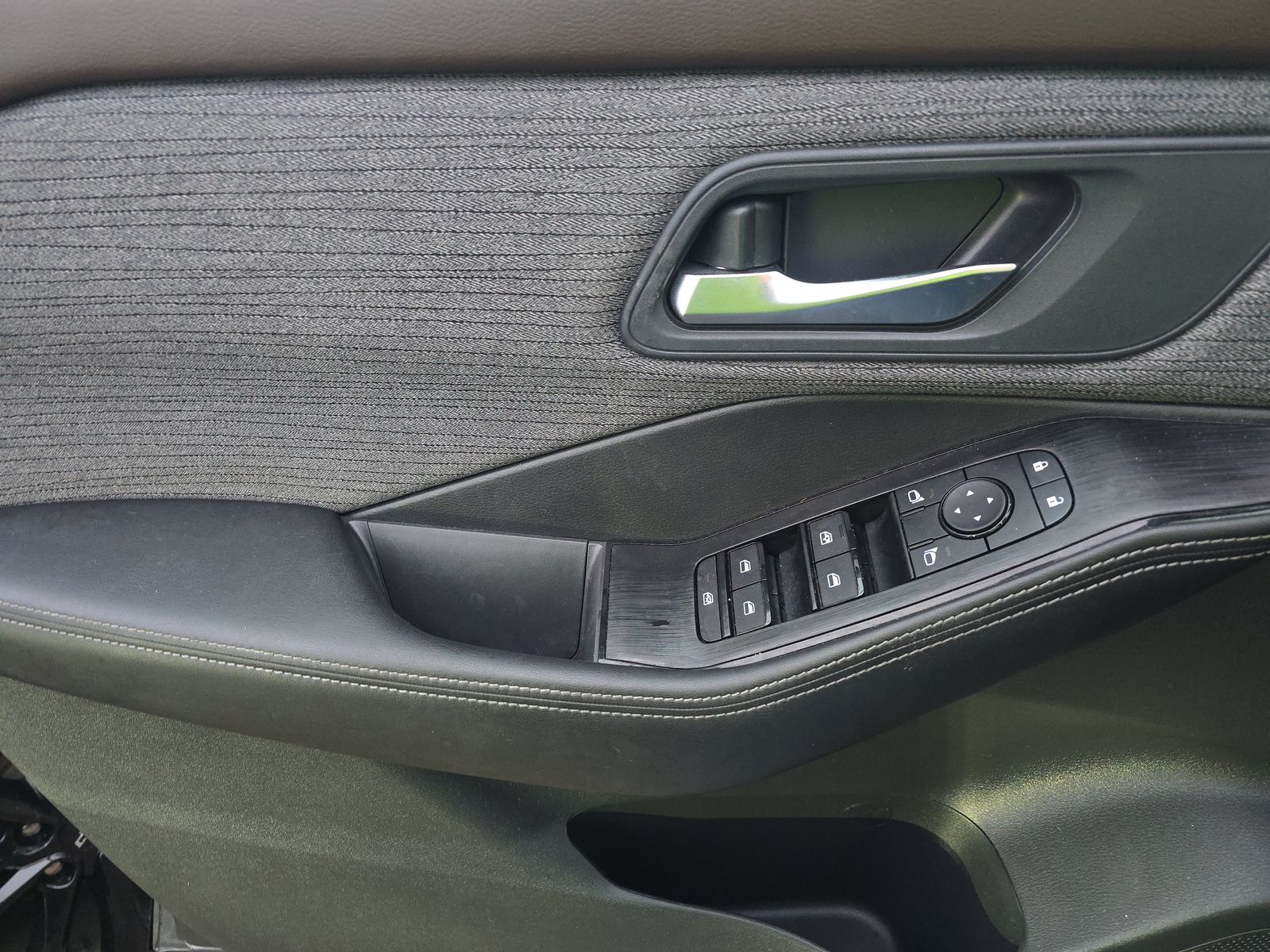 2023 Nissan Rogue SV AWD