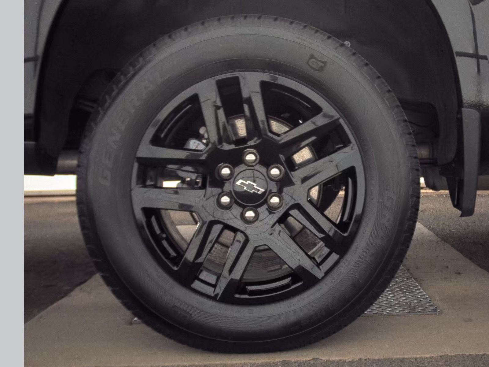 2023 Chevrolet Silverado 1500 RST AWD