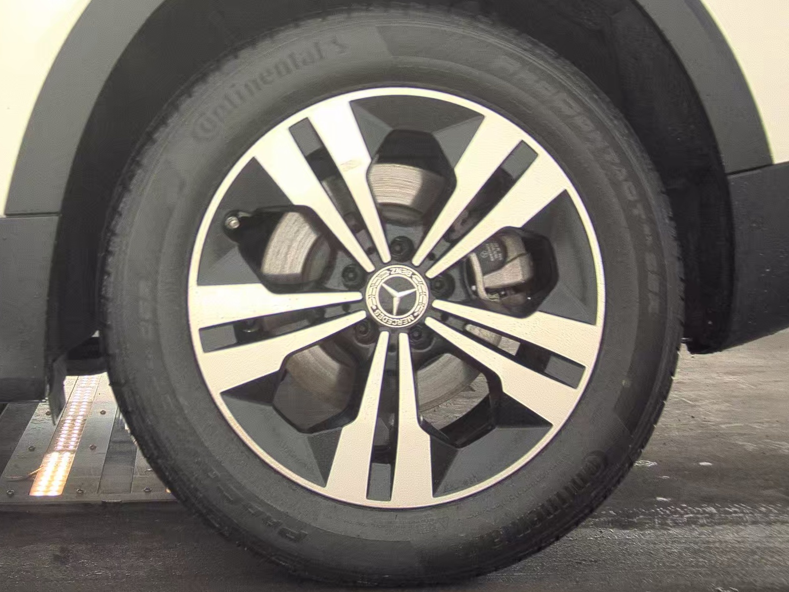 2024 Mercedes-Benz GLB GLB 250 AWD