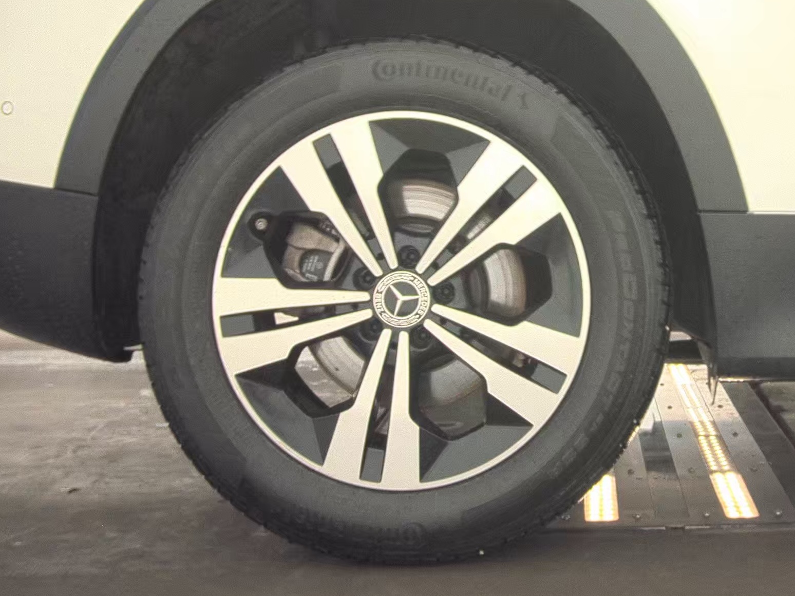 2024 Mercedes-Benz GLB GLB 250 AWD