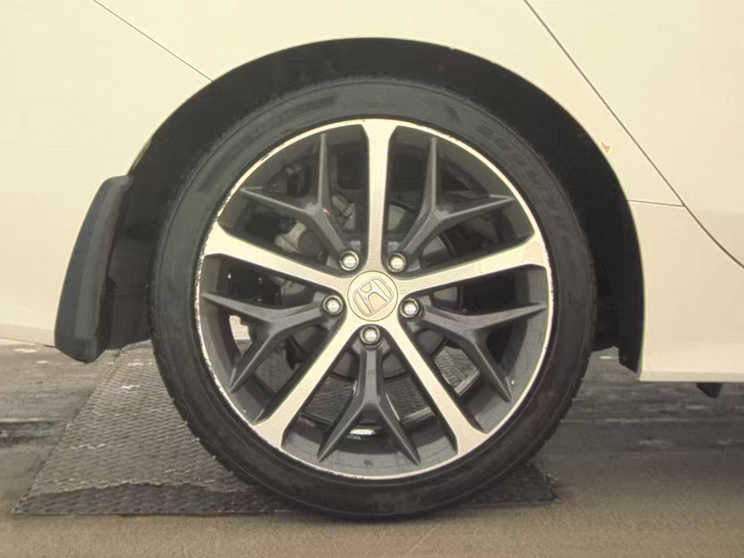 2024 Honda Civic Touring FWD