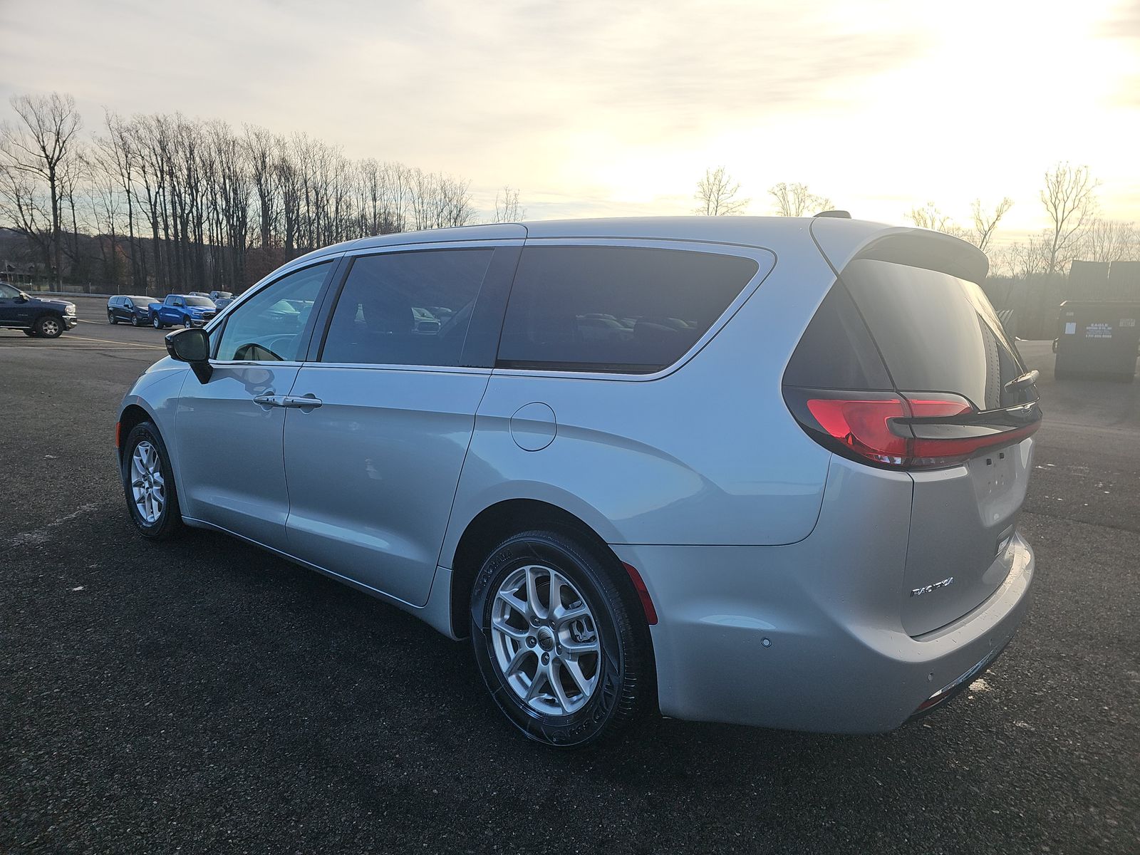 2024 Chrysler Pacifica Touring L FWD
