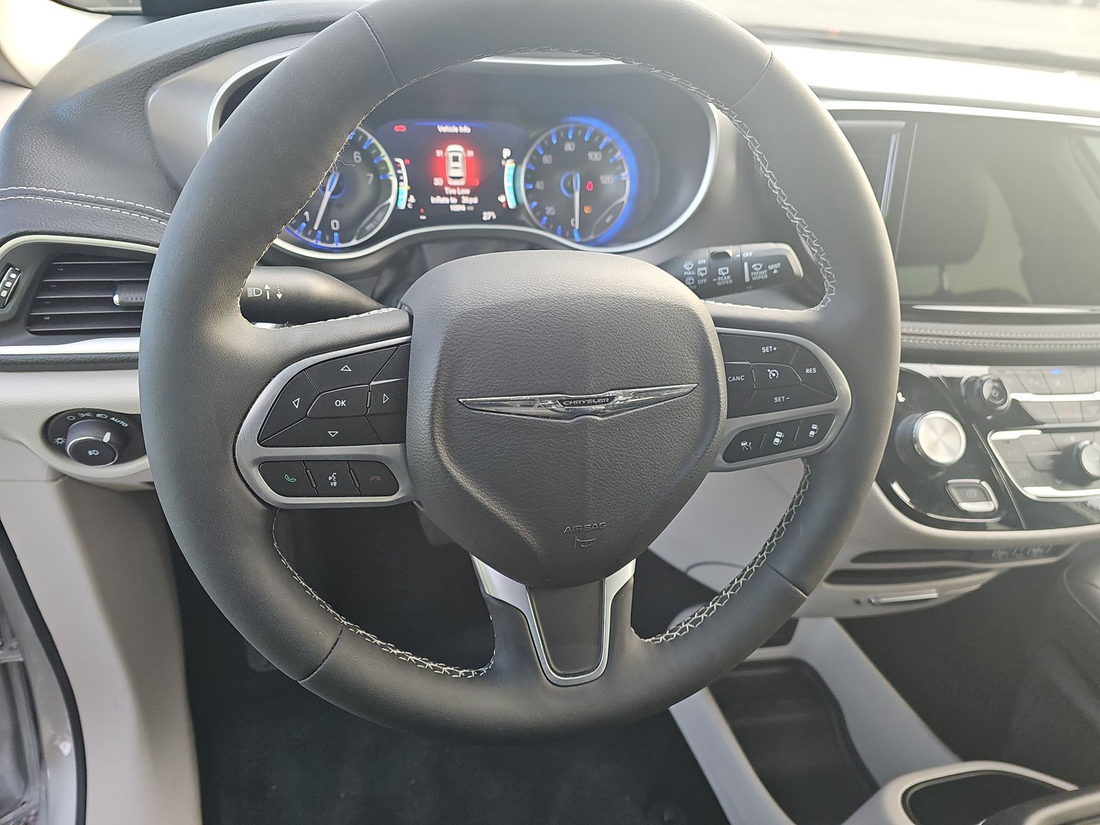 2024 Chrysler Pacifica Touring L FWD