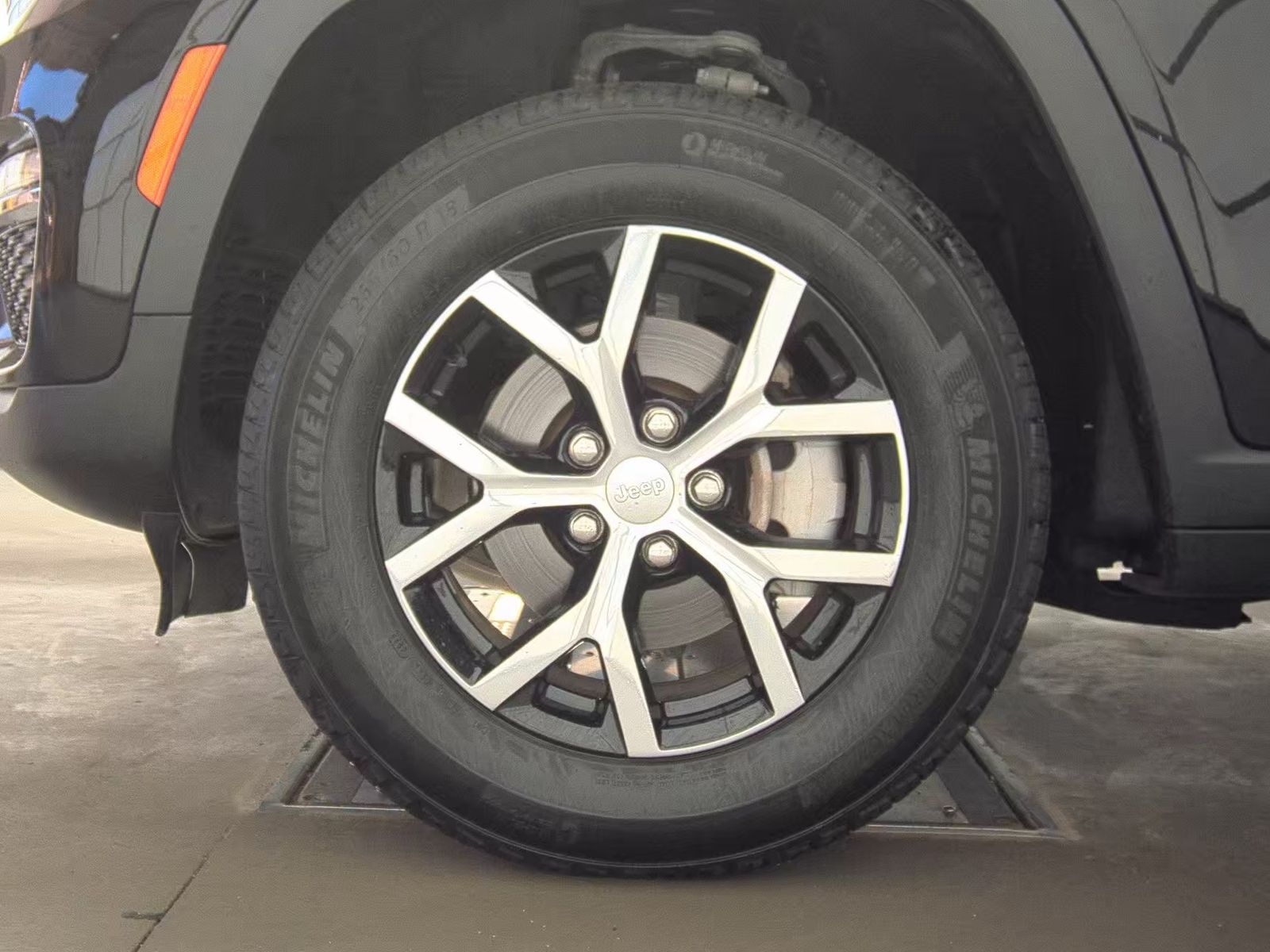 2023 Jeep Grand Cherokee Limited AWD