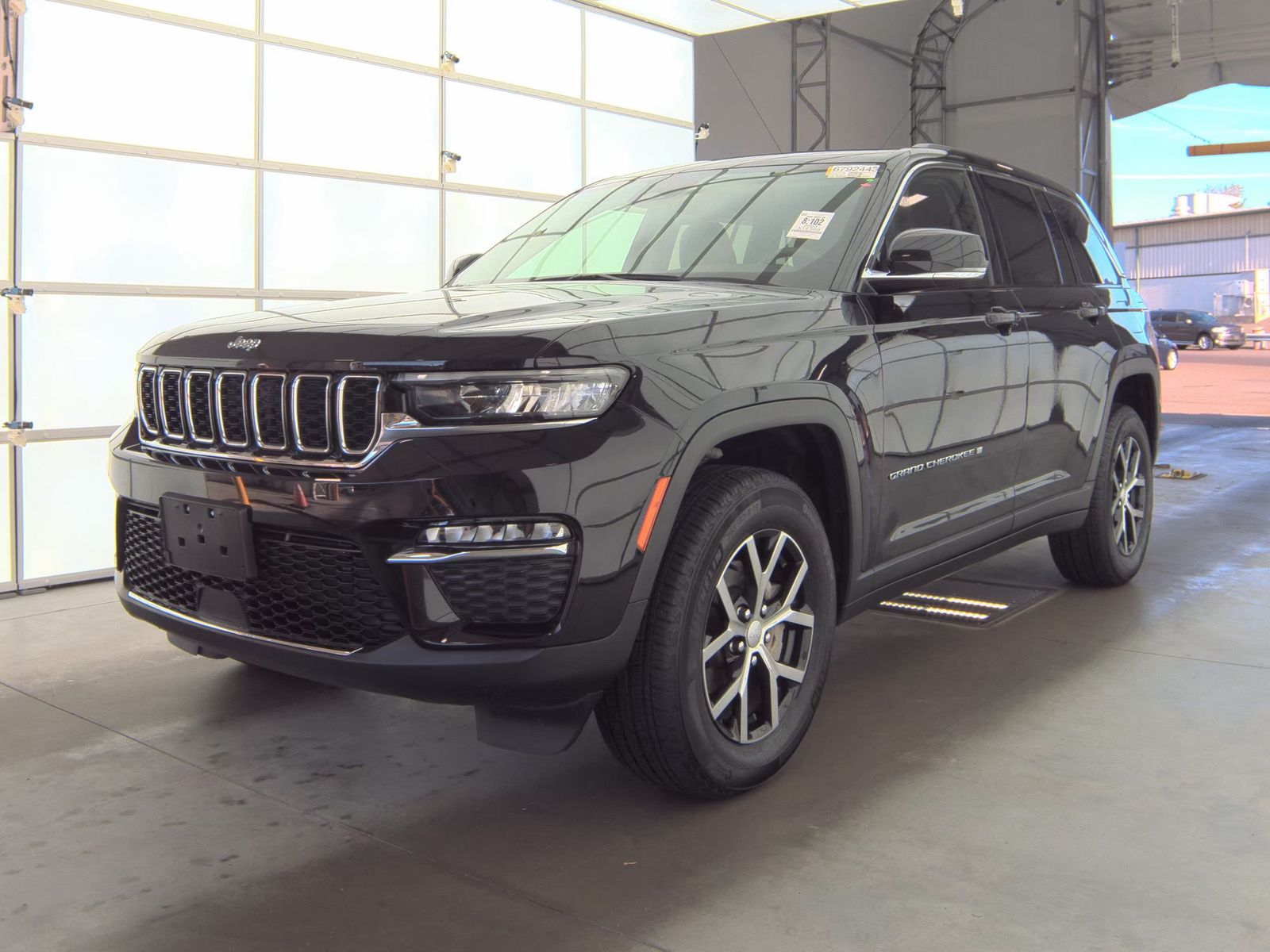 2023 Jeep Grand Cherokee Limited AWD