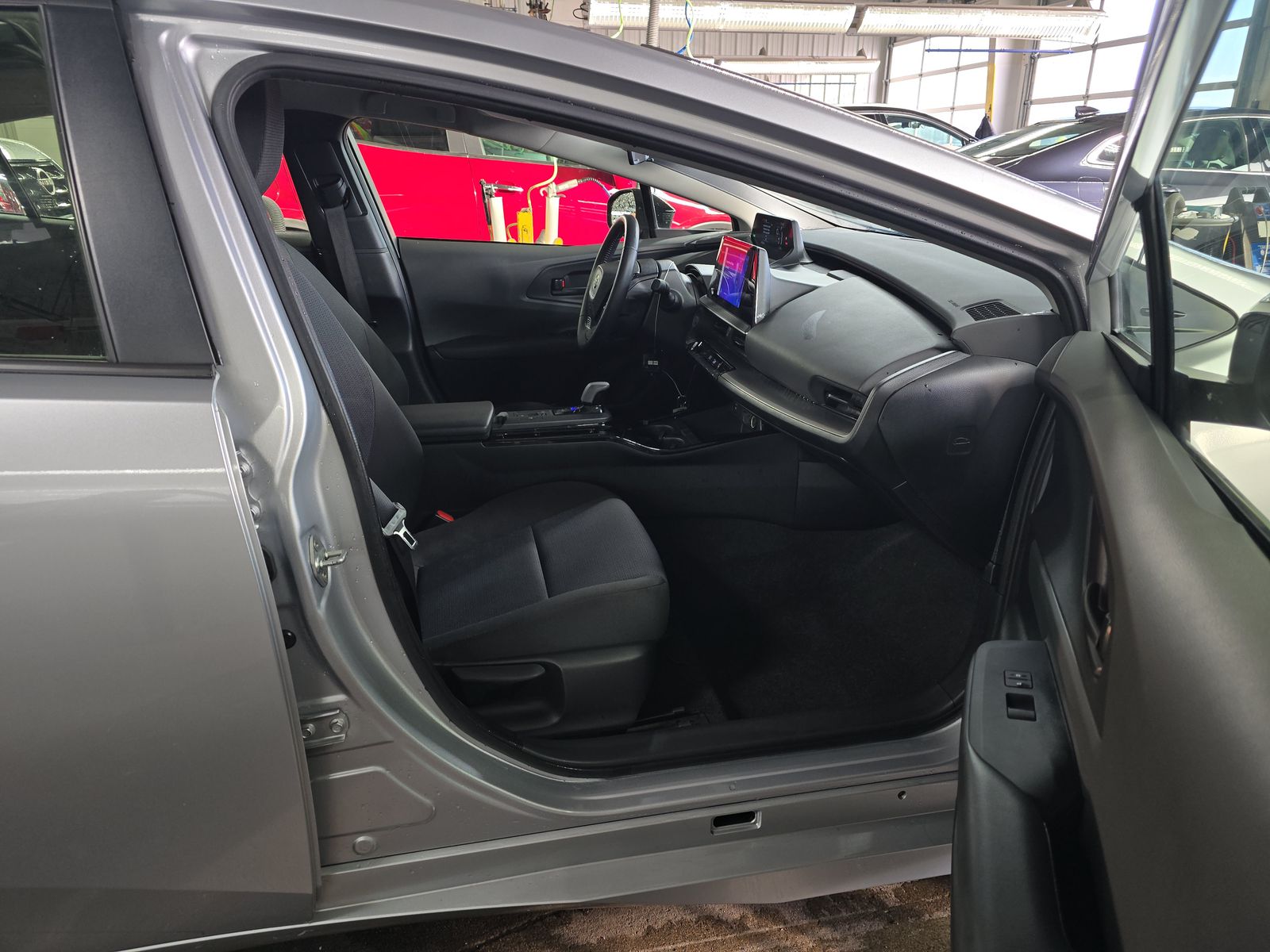 2024 Toyota Prius LE FWD