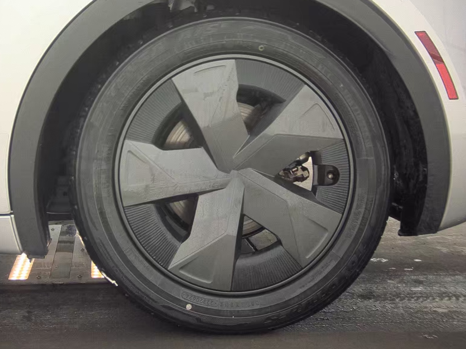 2024 Toyota Prius LE FWD