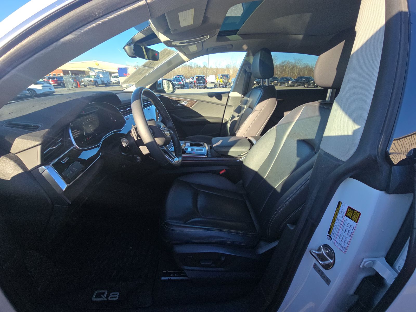 2022 Audi Q8 Premium Plus AWD