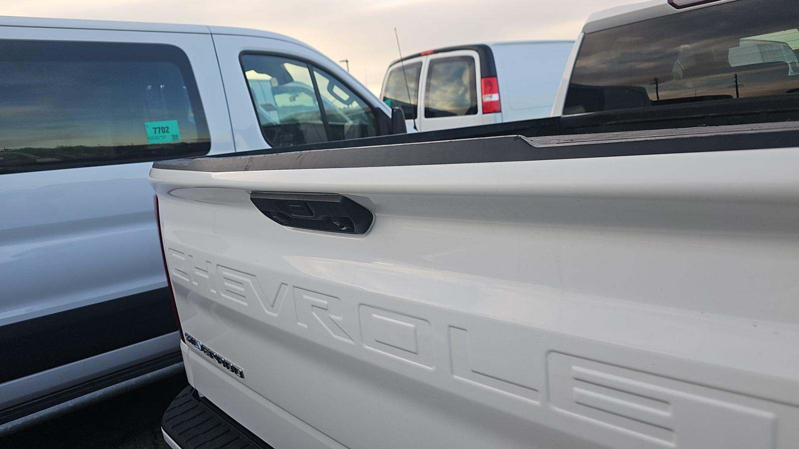 2023 Chevrolet Silverado 1500 Custom AWD