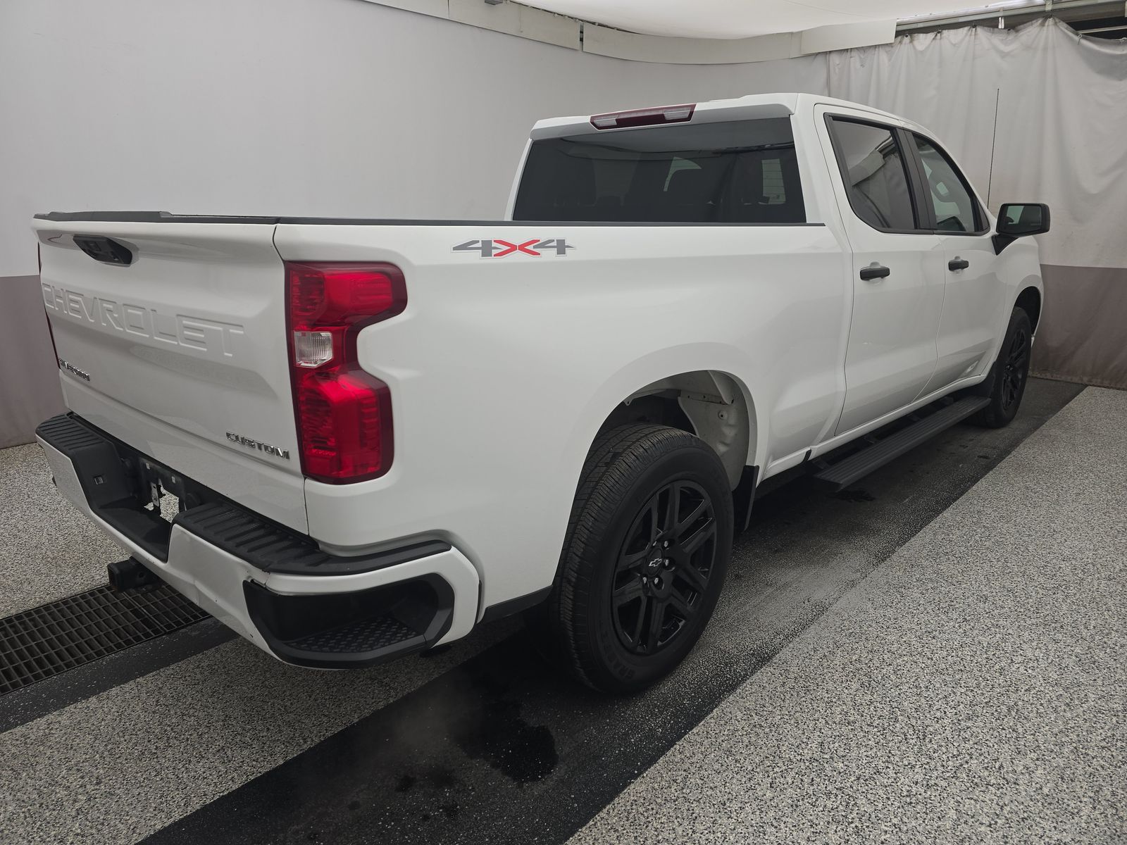 2023 Chevrolet Silverado 1500 Custom AWD
