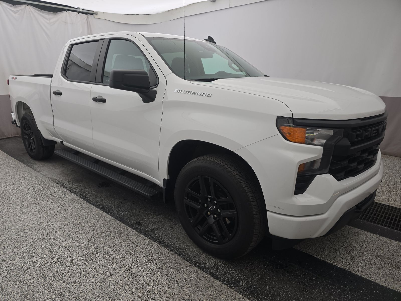 2023 Chevrolet Silverado 1500 Custom AWD